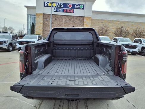 New 2025 GMC Sierra EV Denali image 22