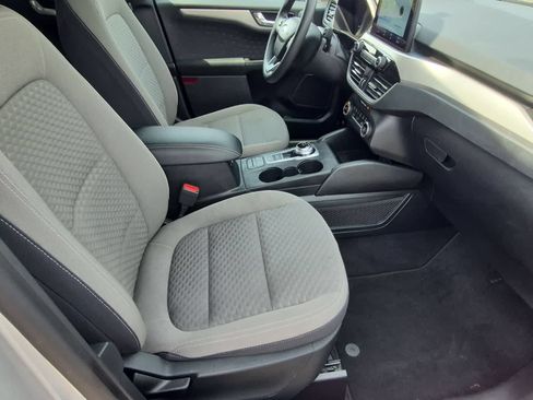 Used 2020 Ford Escape SE FWD image 21