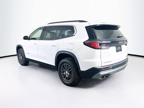 Used 2025 GMC Acadia Elevation image 5
