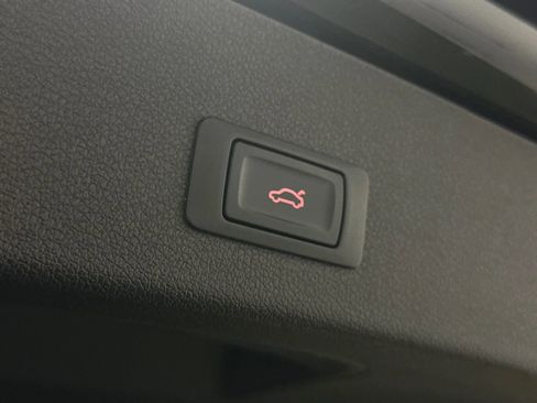 Used 2017 Audi SQ5 Premium Plus w/ Technology Package image 15