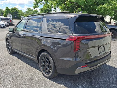 New 2026 Kia Carnival SX Prestige FWD image 4
