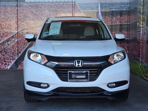 Used 2017 Honda HR-V EX image 3