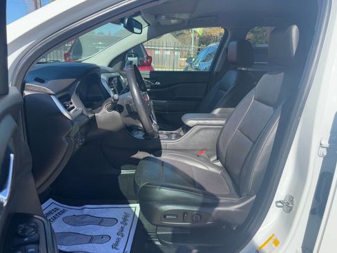 Used 2019 GMC Acadia SLT image 10