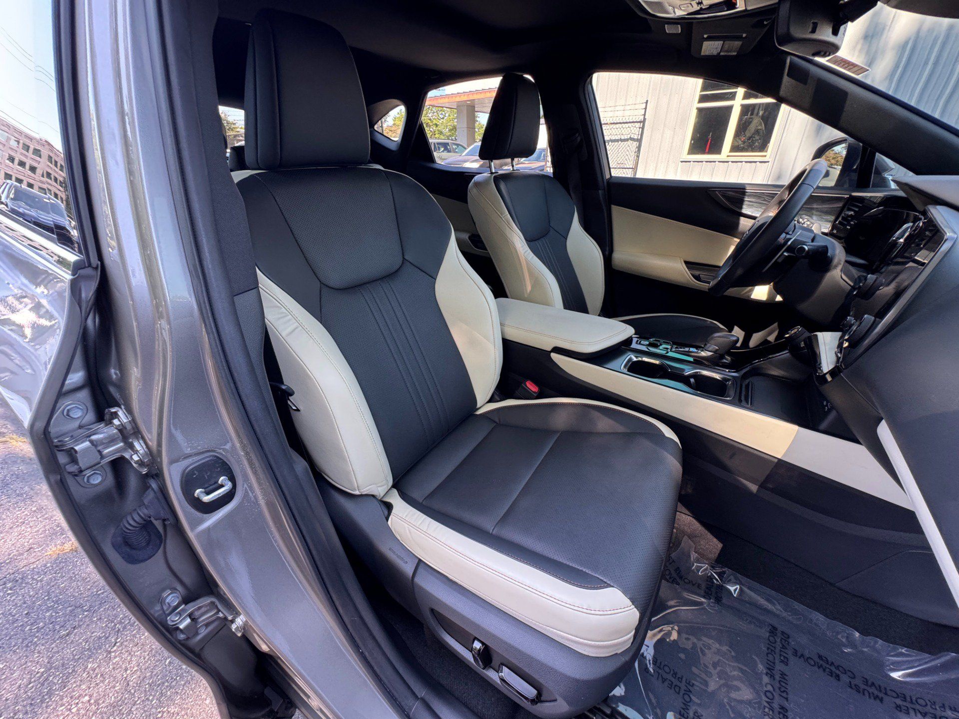 Used 2024 Lexus NX 250 FWD w/ Towing Package (2000 Lbs) image 58