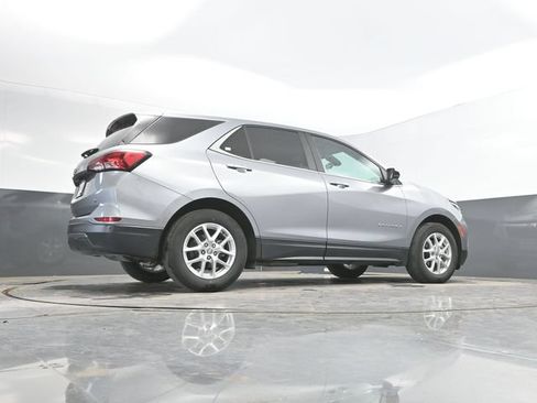 Used 2024 Chevrolet Equinox LT FWD image 43