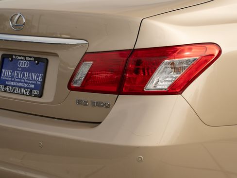 Used 2007 Lexus ES 350 w/ Premium Plus Pkg FWD image 31