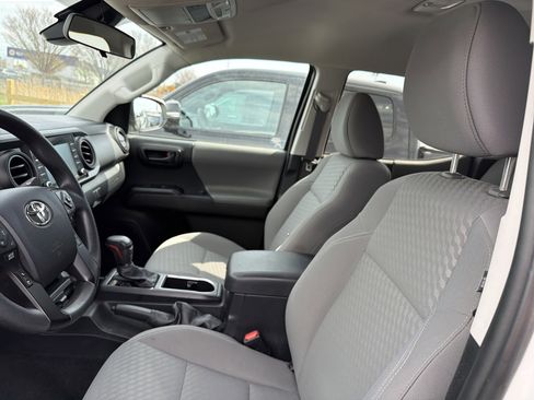 Used 2023 Toyota Tacoma SR AWD/4WD image 10