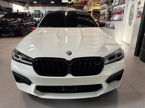 Used 2023 BMW M5 AWD/4WD image 2