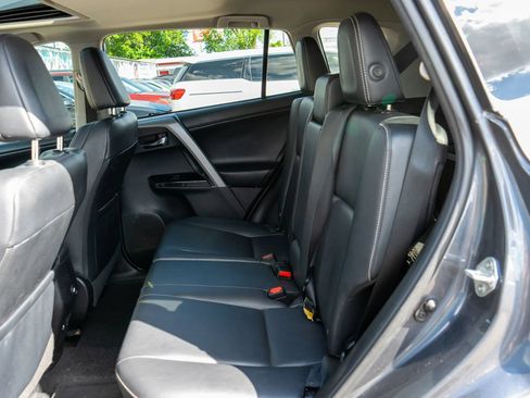 Used 2018 Toyota RAV4 Limited w/ Advanced Technology Package FWD image 27