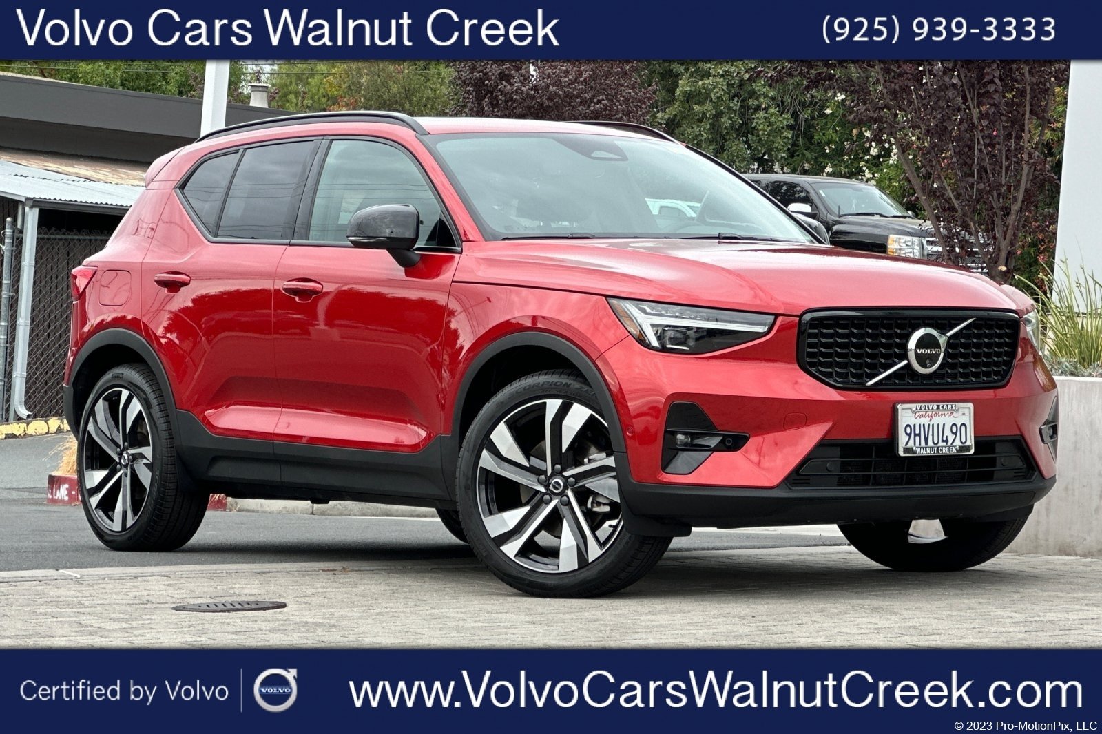 Certified 2024 Volvo XC40 B5 Ultimate w/ Protection Package Premier AWD/4WD image 1