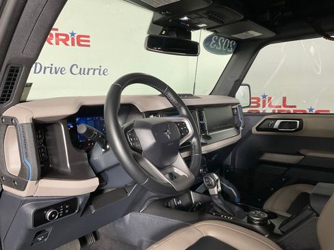 Used 2023 Ford Bronco Wildtrak image 13