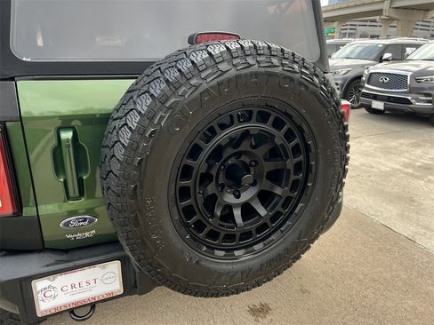 Used 2022 Ford Bronco Outer Banks image 6