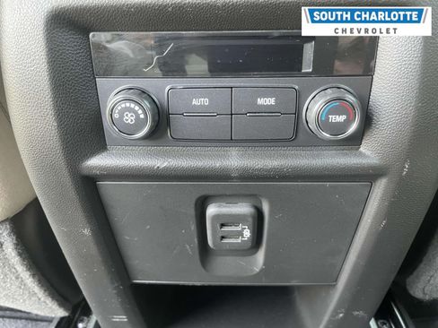 Used 2023 Chevrolet Traverse LS AWD/4WD image 12