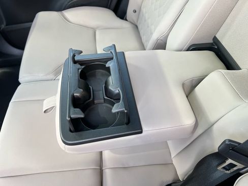 New 2026 Volvo XC90 B6 Plus w/ Protection Package Premier AWD/4WD image 19