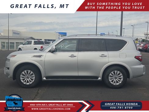 Used 2022 Nissan Armada SV image 4