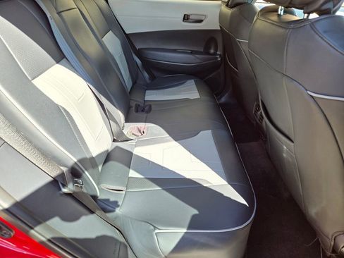 Used 2022 Toyota Corolla Cross LE image 18