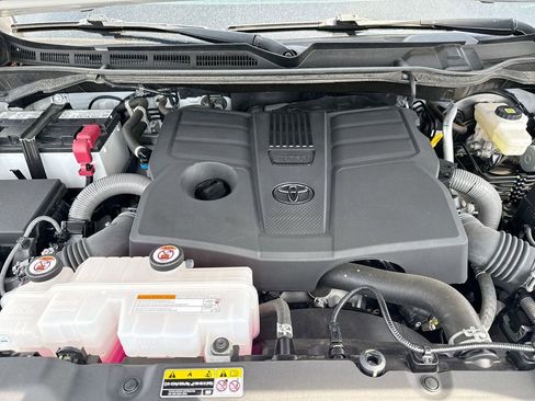 Used 2024 Toyota Tundra SR5 AWD/4WD image 26