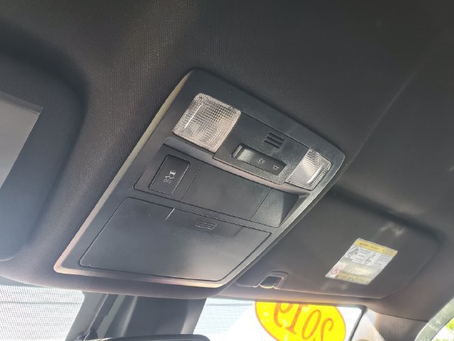 Used 2019 Toyota Tacoma TRD Sport AWD/4WD image 30