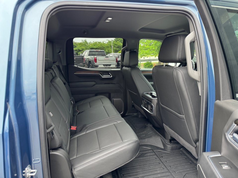Used 2025 GMC Sierra 1500 Denali AWD/4WD image 33