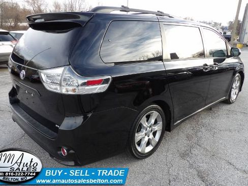 Used 2012 Toyota Sienna SE image 5
