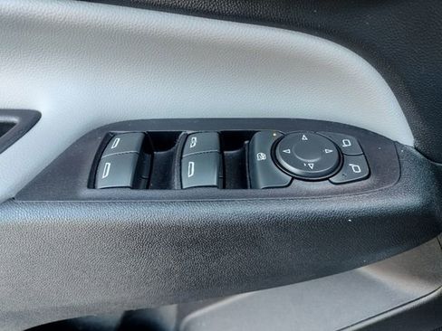 Used 2022 Chevrolet Equinox LT image 31