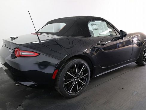 New 2025 MAZDA MX-5 Miata Grand Touring w/ Weather Package RWD image 4