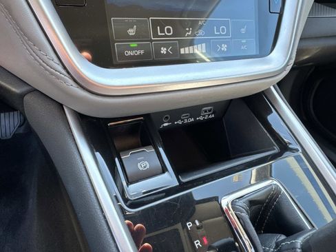 Used 2023 Subaru Outback Premium image 30