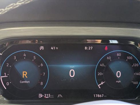 Used 2024 Volkswagen Atlas Cross Sport SE image 11