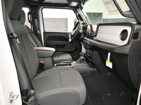 New 2026 Jeep Gladiator Sport image 35