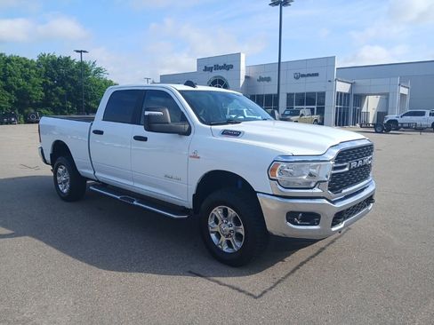 Used 2024 RAM 2500 Big Horn w/ Off Road Package AWD/4WD image 2