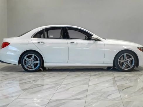 Used 2018 Mercedes-Benz E 300 image 8