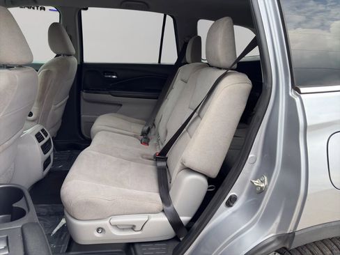Used 2021 Honda Pilot EX image 20