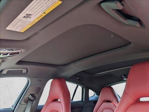 Used 2023 Porsche Panamera 4 Platinum Edition image 15