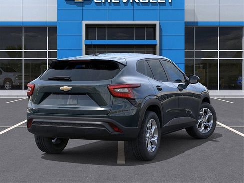 New 2026 Chevrolet Trax LS w/ LS Convenience Package image 5