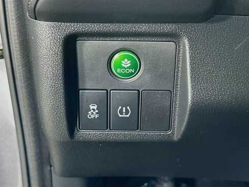 Used 2021 Honda HR-V LX image 8