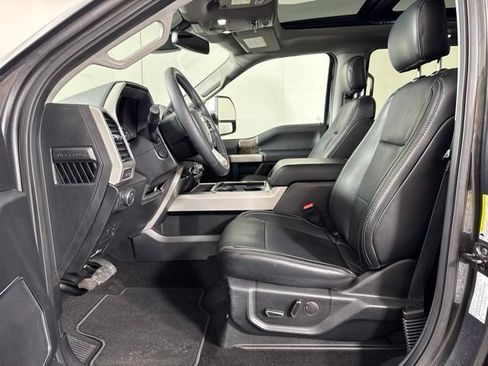 Certified 2019 Ford F350 Lariat w/ Lariat Ultimate Package AWD/4WD image 11