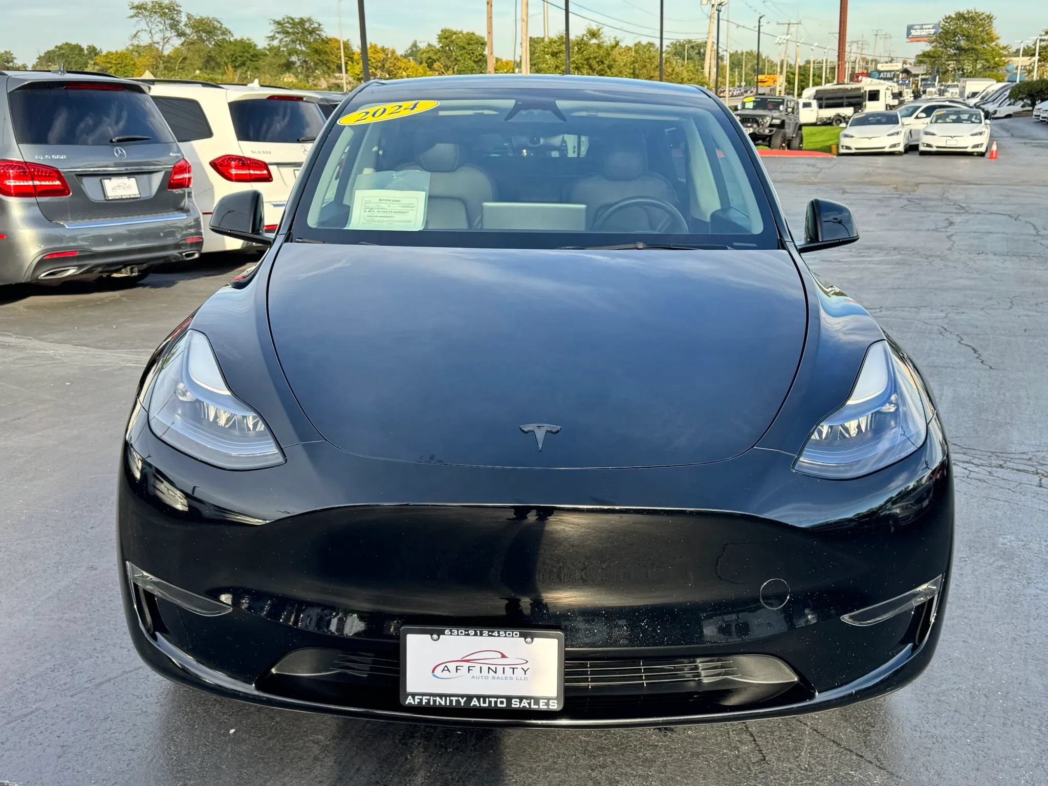 Used 2024 Tesla Model Y Long Range AWD/4WD image 8