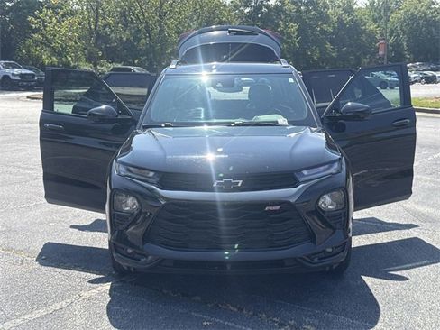 Used 2022 Chevrolet TrailBlazer RS w/ Convenience Package image 9