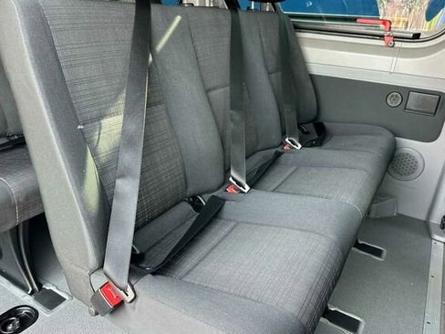 Used 2016 Mercedes-Benz Sprinter 2500 image 13