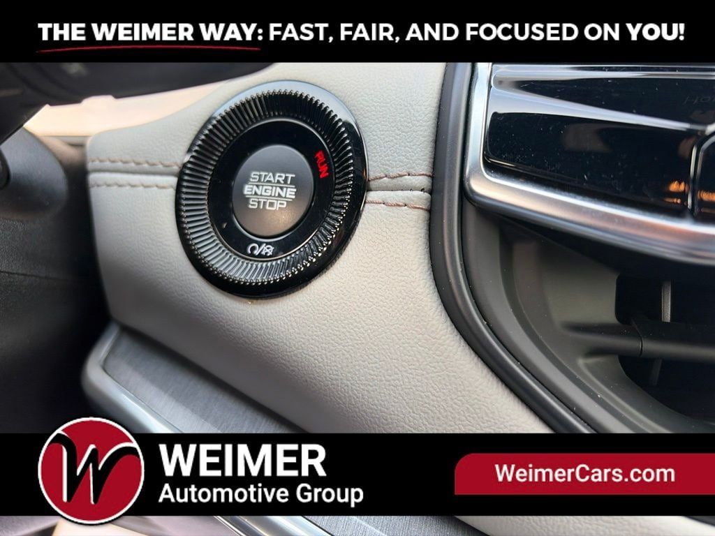 Used 2024 Jeep Compass Limited AWD/4WD image 35