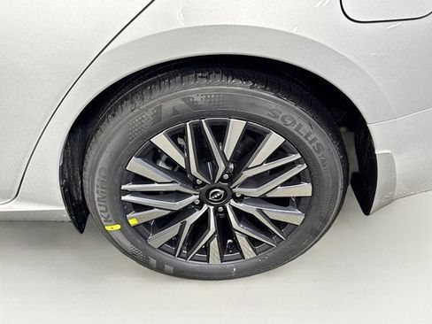 New 2026 Nissan Altima 2.5 SV FWD image 24