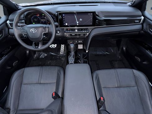 Used 2025 Toyota Camry XSE w/ Premium Package image 14