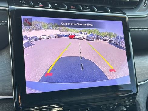 Certified 2023 Jeep Grand Cherokee L Limited AWD/4WD image 19