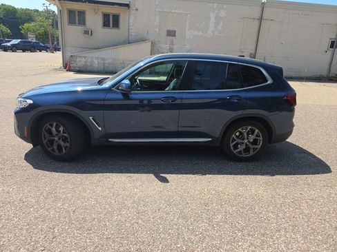 Used 2022 BMW X3 xDrive30i w/ Convenience Package AWD/4WD image 3