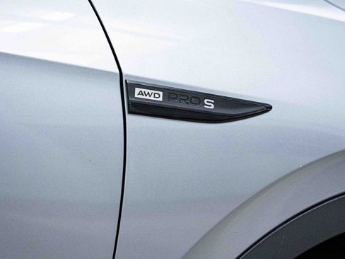 New 2025 Volkswagen ID.4 Pro S AWD/4WD image 7