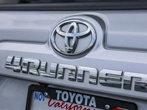 Certified 2021 Toyota 4Runner SR5 Premium AWD/4WD image 23