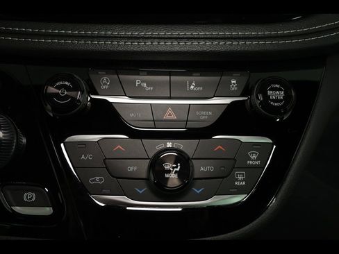 New 2026 Chrysler Pacifica Select image 20