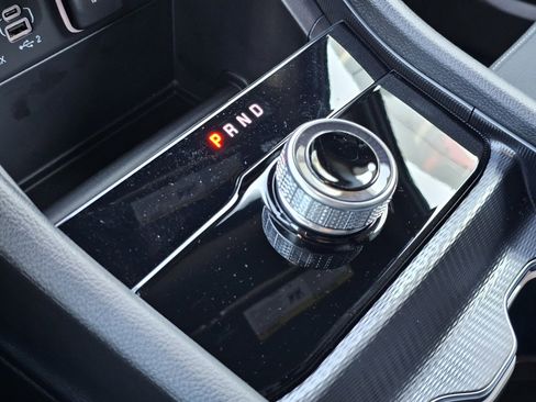 New 2025 Jeep Grand Cherokee L Laredo image 13