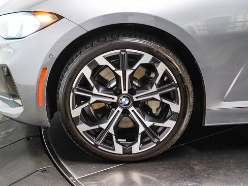Used 2026 BMW 330i Sedan w/ Premium Package RWD image 9
