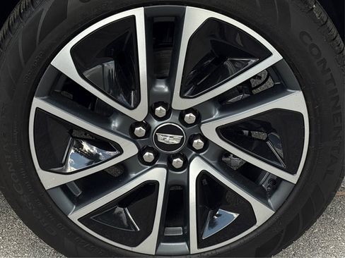 New 2025 Cadillac Optiq Sport 1 w/ LPO, Floor Liner Package image 13